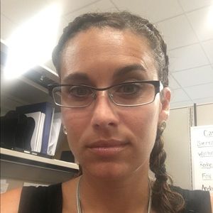 Meet your Posher, Carlee